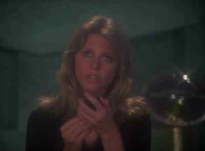 All right, as soon
as she's on the ground... - The Six Million Dollar Man