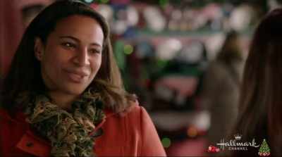 - All right, sounds like a plan.
- [DONNA LAUGHS] - Christmas in Love