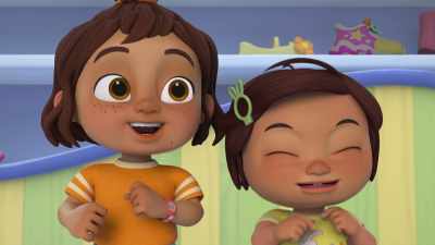 -All right.
-[squeals] - CoComelon Lane