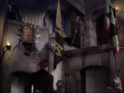 All right, stand by in the courtyard! - The Prisoner of Zenda