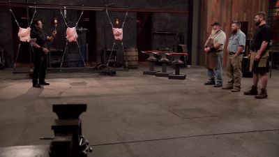 All right, Steve.
Your tail over here-- - Forged in Fire