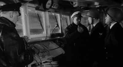 -All right, that's all. Thanks.
-Yes, sir. - The Bedford Incident
