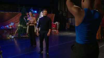 - All right!
That's better. - Sugar Plum Twist