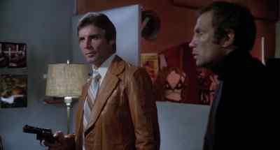 - All right this
is the place Hatch. - Don't Answer the Phone!
