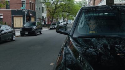 - All right, Tiff and
Scola are on site. - FBI