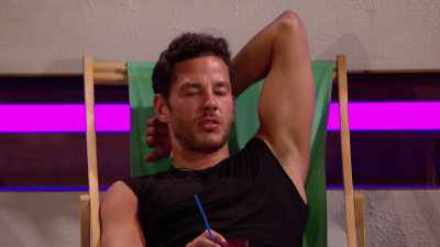 All right, Tom's a lovely guy - Love Island