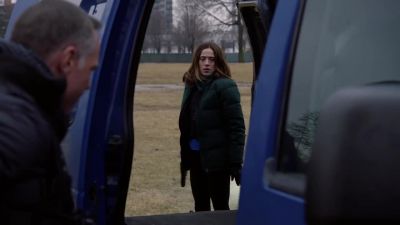 All right, turn it off,
roll the crime lab. - Chicago P.D.