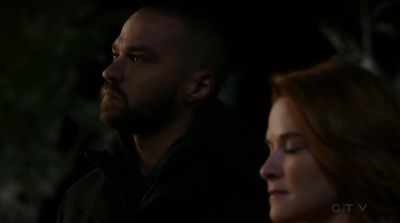 - All right, well, you can go.
- I'm not going. - Grey's Anatomy
