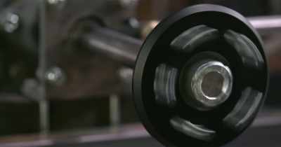 All right, we've got chain clearance.
Our axle is spinning. - White Rabbit Project