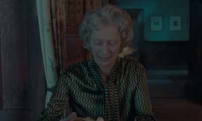 All right. What can that be? - The Eternal Daughter