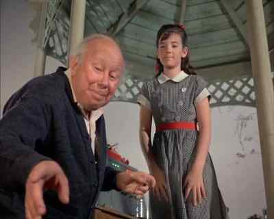All right,
what's the scoop?
Keep your voice down. - Land of the Giants