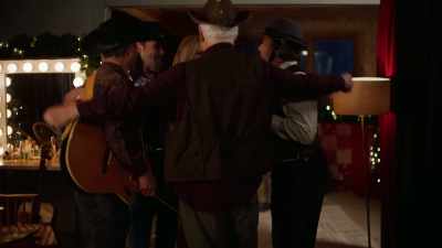 All right! Whoo hoo hoo hoo! - A Bluegrass Christmas