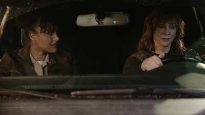 All right, but you know
that judge brewer - Reba McEntire's The Hammer