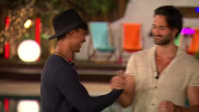 (ALL SCREAM) - Love Island
