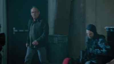 - All set?
- Yes, sir. - Colony
