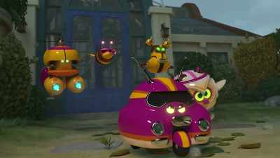 [all shout] - Larva Family