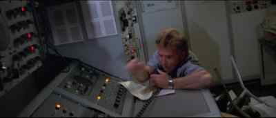 - All stations, this is Neptune! - Gray Lady Down