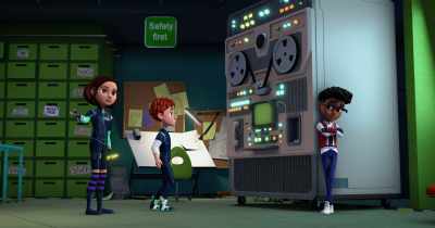 All the high-tech equipment you have
and you pull out this relic? - Spy Kids: Mission Critical