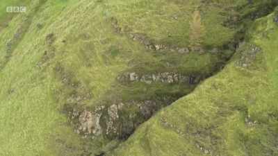 All these wee rivers and tributaries
are running down - Chronicles of the Glens