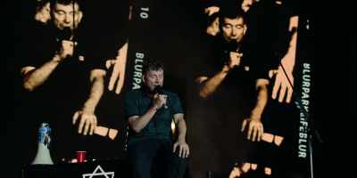 ♪ All those dirty words - blur: To the End