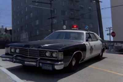 All units converge,
Stram and Starr. - The Streets of San Francisco