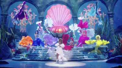 [all vocalizing] - The Little Mermaid Live!