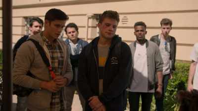 All weekend,
no apology? - Marvel's Runaways