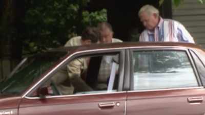 ALLEN ROBERTS REPORTEDLY
RECEIVED A RANSOM CALL, - Hometown Homicide