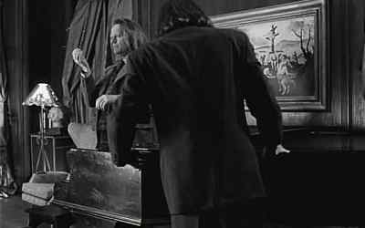 - Allow me to introduce myself. - Nadja