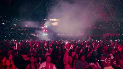 - Allumez-les.
- Allez ! - Apple Music Live: Burna Boy