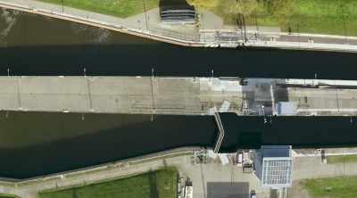 Almost everyone is impressed
by the architecture of this bridge - World's Most Scenic River Journeys