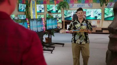 Aloha. - Crazy Ex-Girlfriend