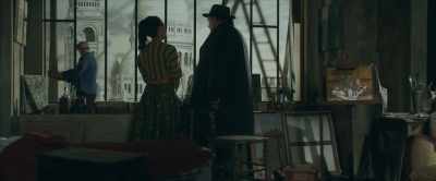 - Alone?
- Yes, well, no, with a comrade. - Maigret