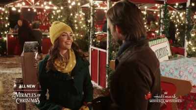 - Along with a riddle?
- Yeah, pretty easy one, - Unlocking Christmas