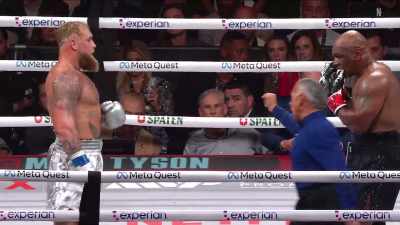 Αν ένα τυχαίο φάουλ τελειώσει τον αγώνα, - Jake Paul vs. Mike Tyson