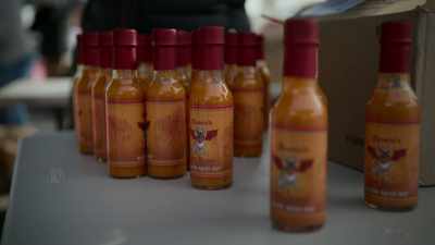 Alright, give me, uh, a big old smile. - Superhot: The Spicy World of Pepper People