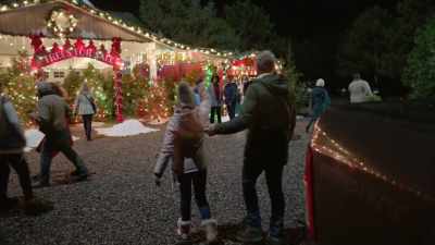 Alright, you go find
a good tree, - Jingle Bell Princess
