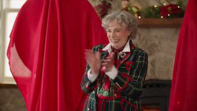 Alright, hats, everyone! - 'Twas the Date Before Christmas