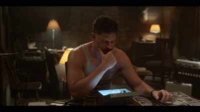 Alright, here's what's gonna happen.
Baxter will run intel. I'm interference. - The Sleepover