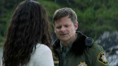Alright.
Let's go find her. - The Crossing