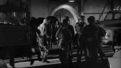 Alright, men, off the truck. - Beginning of the End