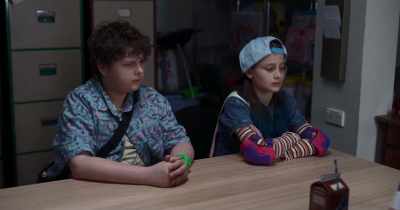 Alright, you two stay here and
think about what you've done. - Christmas Ransom