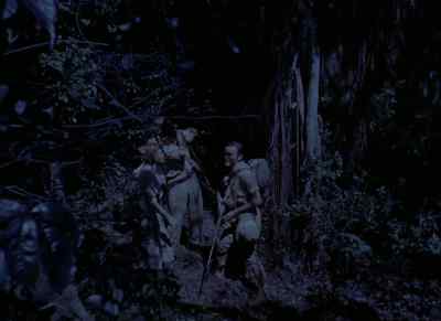 Alright, we're going up here. - King Solomon's Mines