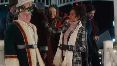 Alright, if you will all notice - A Show-Stopping Christmas