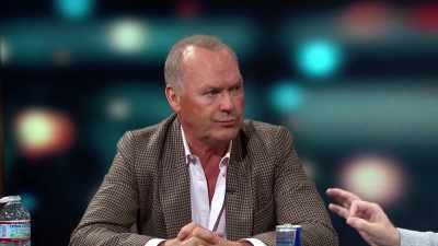 - Also an excellent guitar player.
- And at his age to do that. - Norm Macdonald Has a Show