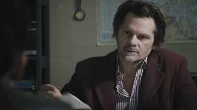 Also, I've got a handwritten
note from the killer. - Comrade Detective