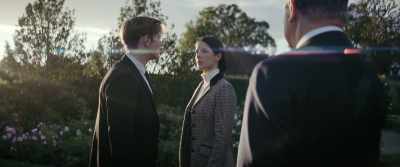 Also, he needs something
that you have, - The Man Who Fell to Earth