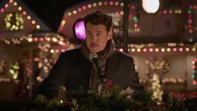 Also, there will be
a meeting 9:00 AM - Haul Out the Holly: Lit Up