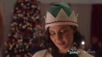 Although I live, like,
five minutes away, - A Tale of Two Christmases