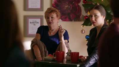 Although I wouldn't mind
getting a peek - Christmas with the Campbells
